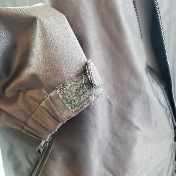 B by Burton snowboard jacket - Picture 11 of 11